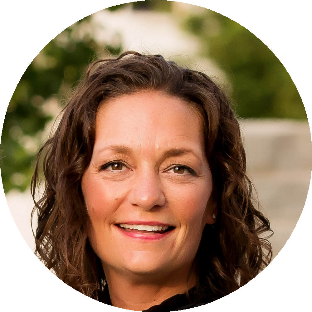 Wendy Dickinson - Real Estate Agent